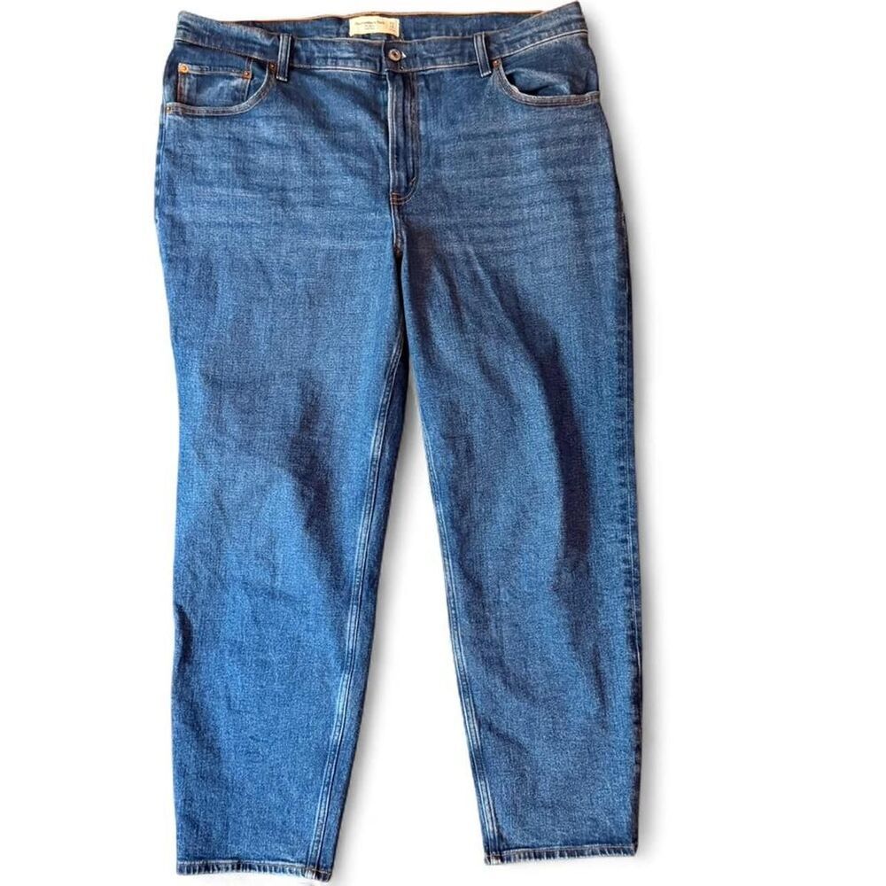 Abercrombie & Fitch The Mom High Rise Jeans Size 33/16L NWT Medium Wash Straight